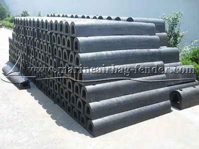 Fenders de caucho D negro de tamaño personalizado Fenders extrudidos marinos