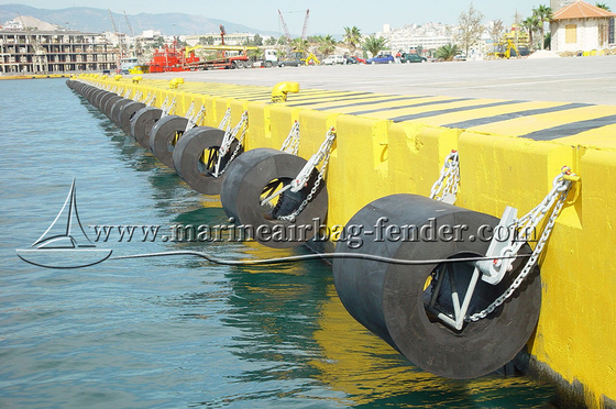 Lanzamiento de buque Fender de goma marina negro con todos los accesorios