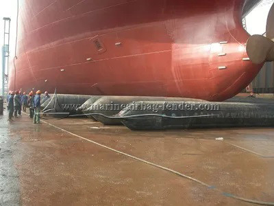 Negro personalizado de lanzamiento de buques Airbag elevación y movimiento de aerosoles de goma marina