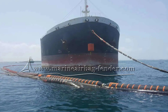 Silencio de la tubería de caucho de dragado marino flotante con brida de acero inoxidable