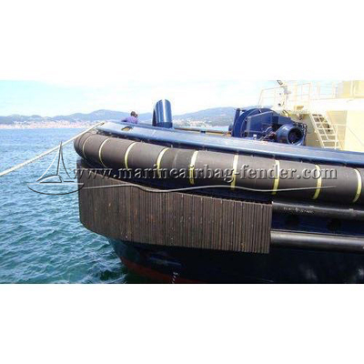 Fender de caucho marino resistente a la intemperie / Fender de remolcador con accesorios de acero inoxidable