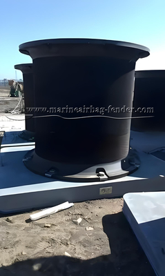 Fenders de caucho de muelles marinos duraderos personalizados con cadena de acero inoxidable