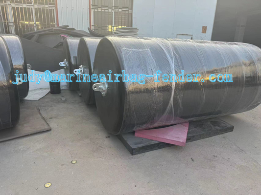 Densidad 30-120Kg/m3 EVA Fender de espuma con red de neumáticos de cadena y material exterior de poliurea