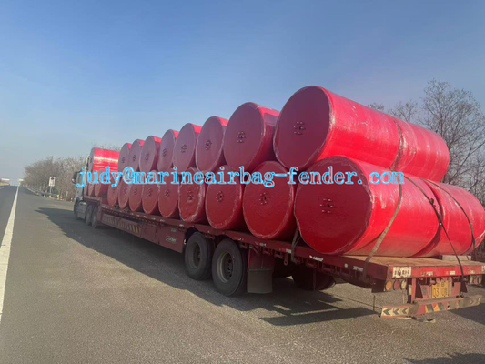 Densidad 30-120Kg/m3 EVA Fender de espuma con red de neumáticos de cadena y material exterior de poliurea