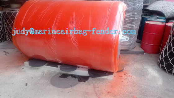 Densidad 30-120Kg/m3 EVA Fender de espuma con red de neumáticos de cadena y material exterior de poliurea